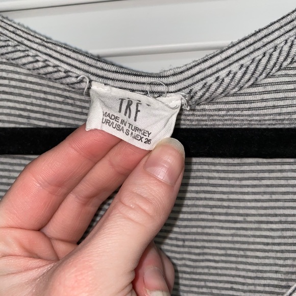 Zara Grey Oversized Tee - Picture 3 of 3